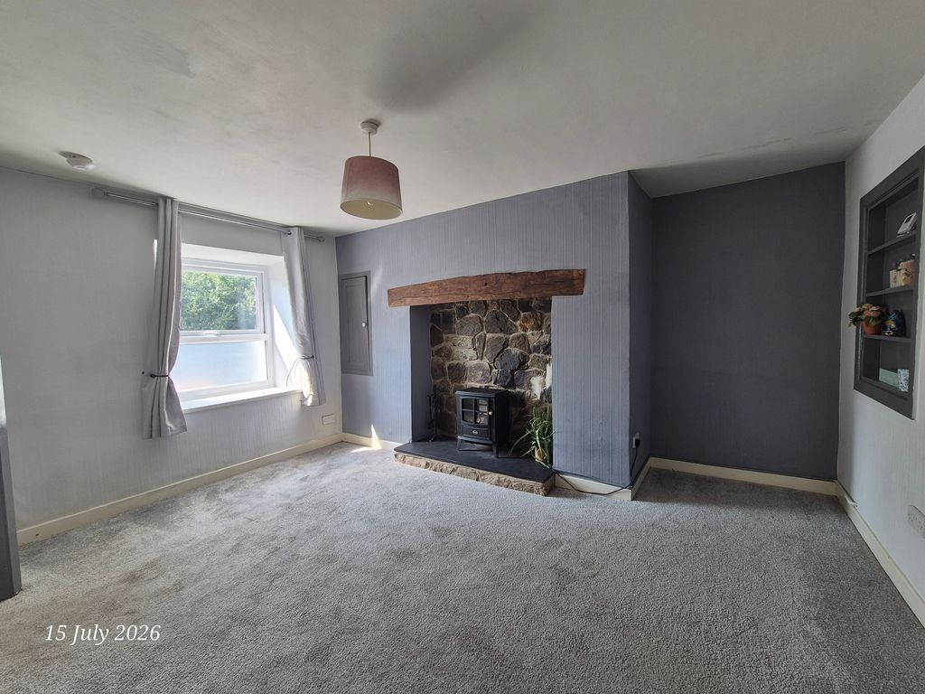 Property photo 2 of 25