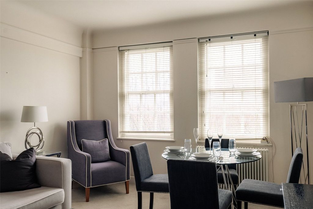 Property photo 2 of 13 Picture 2