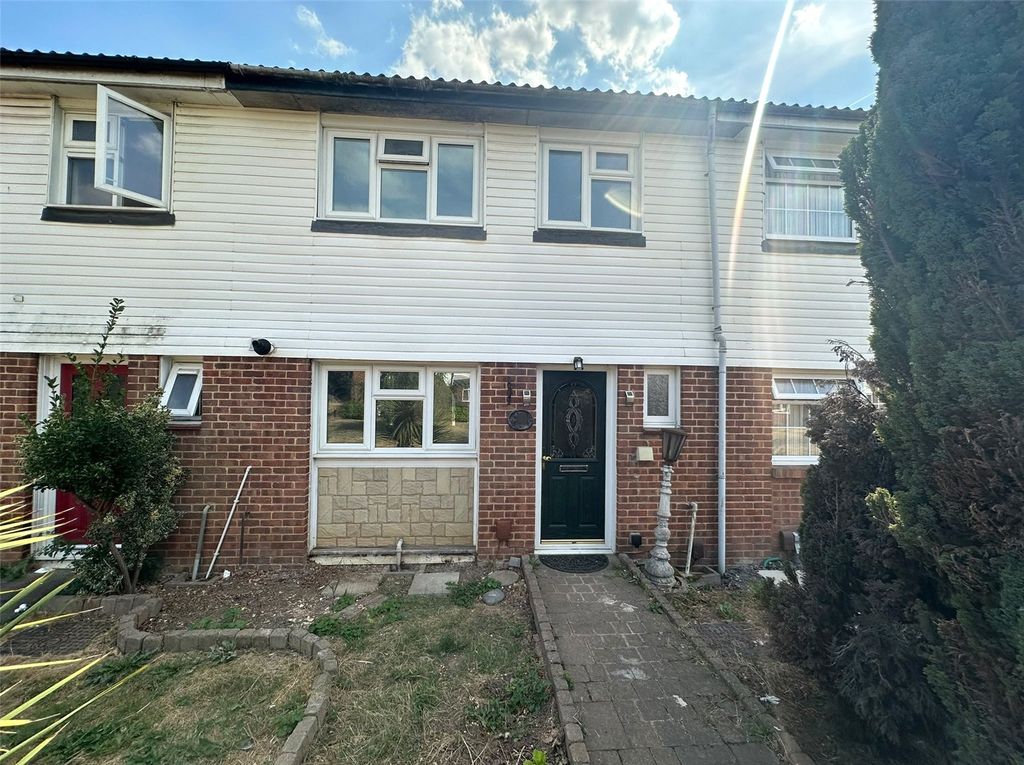 Property photo 1 of 10 Outside View