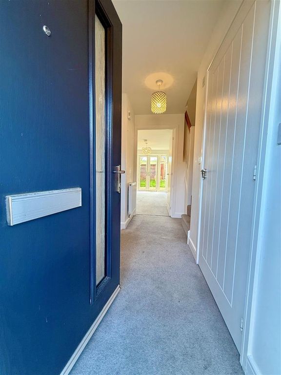 Property photo 3 of 11 Hallway.Jpg