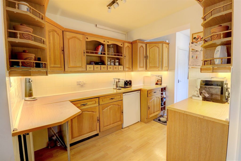 Property photo 3 of 16 Picture No. 04