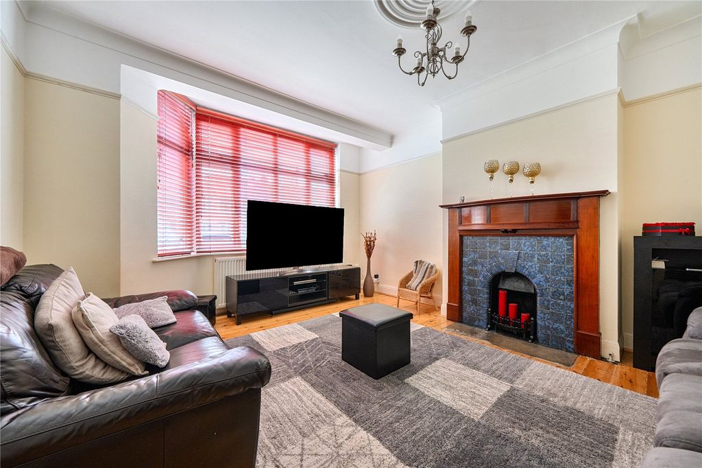 Property photo 2 of 14 Picture No. 12