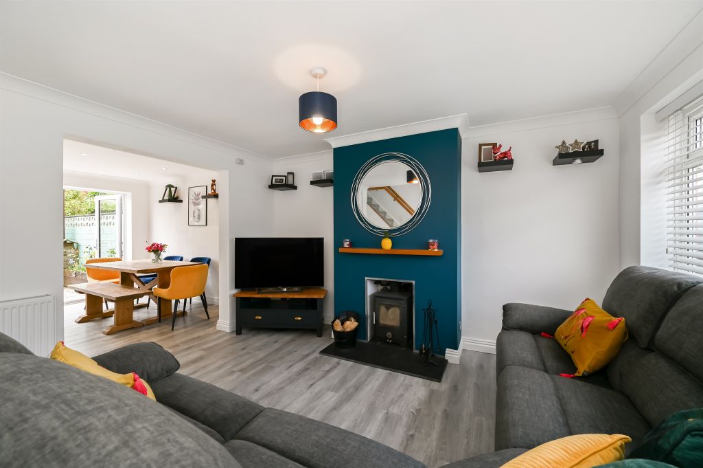 Property photo 2 of 26