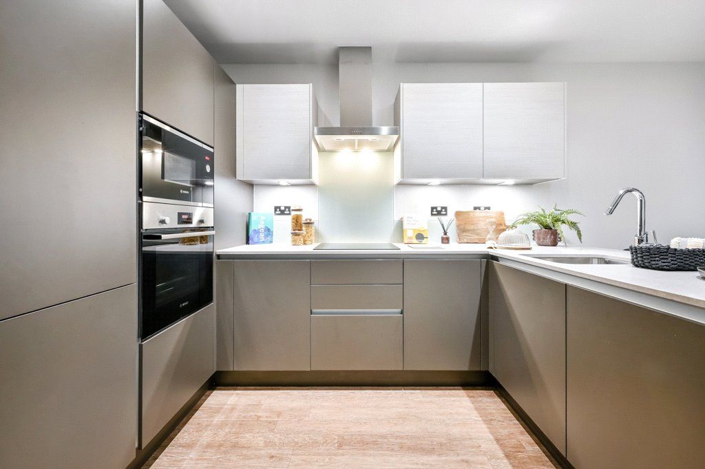 Property photo 1 of 16 Picture No. 02