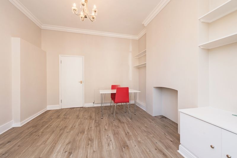 Property photo 3 of 11 Photo 1