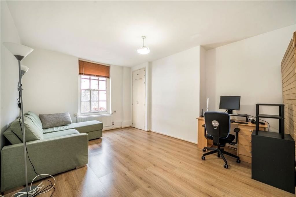 Property photo 3 of 8
