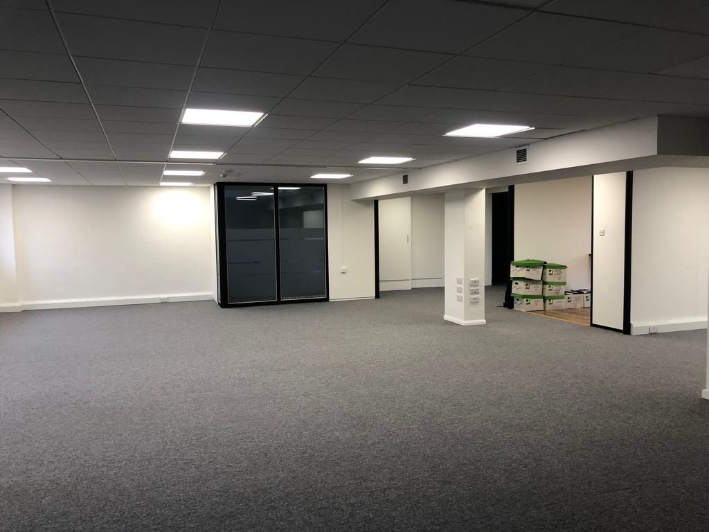 Property photo 3 of 6