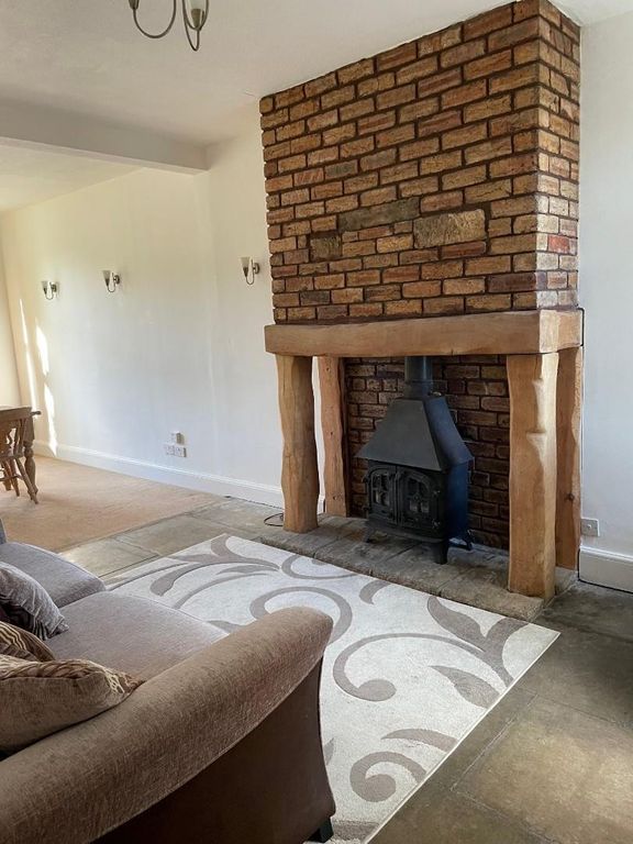 Property photo 3 of 11 Living Room B.Jpg