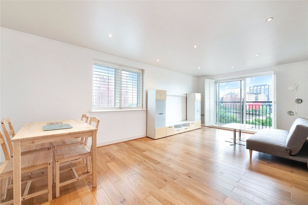 Property photo 1 of 10 Reception Room
