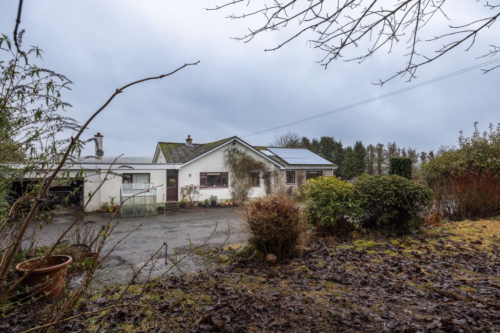 Property photo 3 of 42