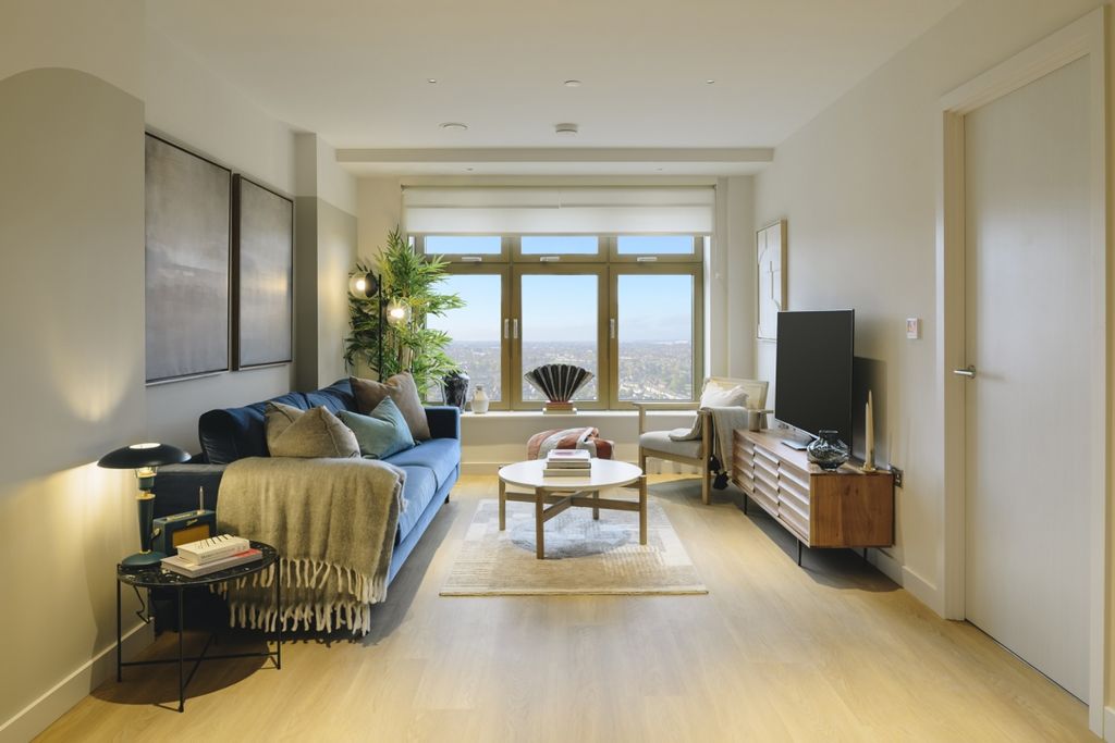 Property photo 1 of 10 The Wiltern Retou...