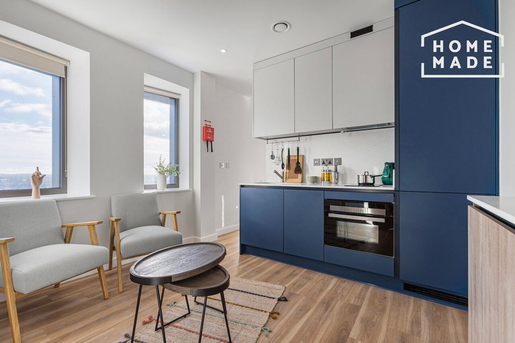 Property photo 1 of 30 8c7F387A796Fec0Faeb22Fd8Aa47