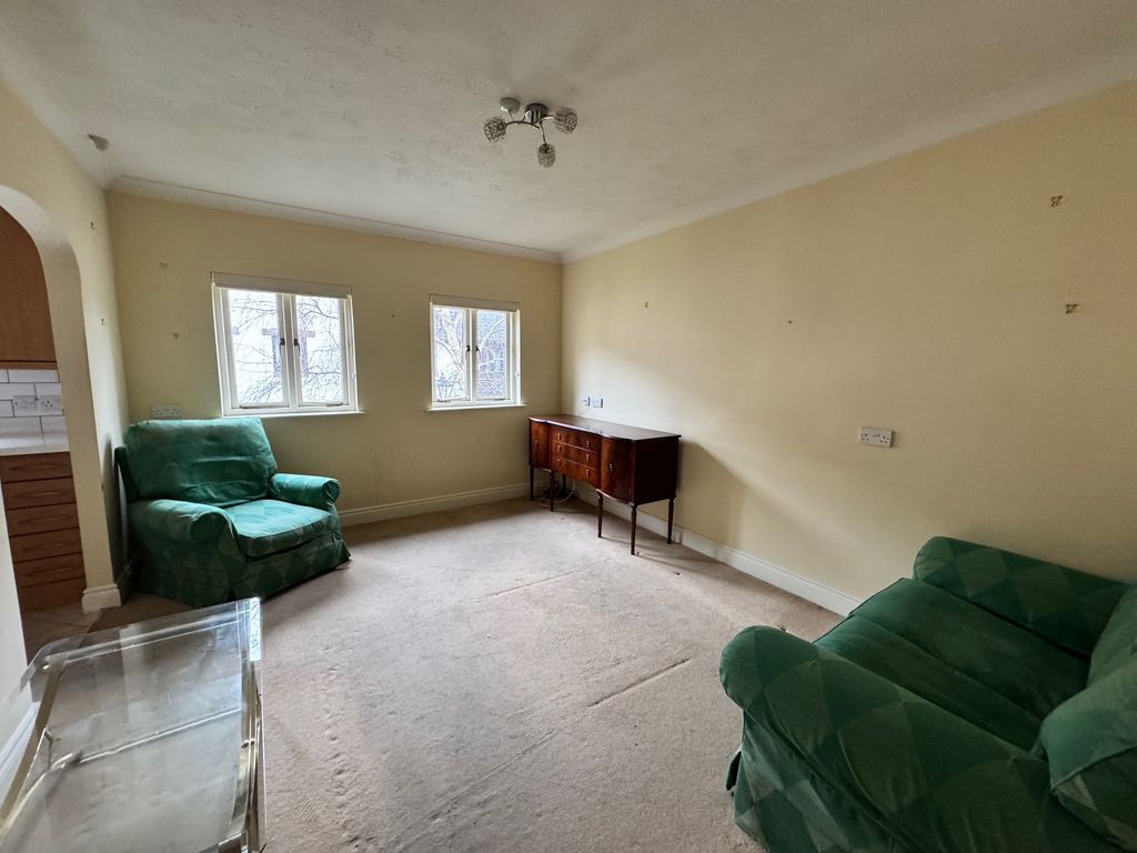 Property photo 3 of 6