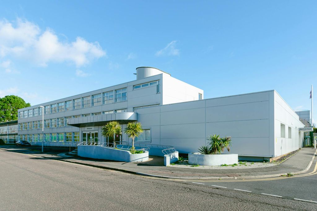 Property photo 2 of 11 5.Jpg