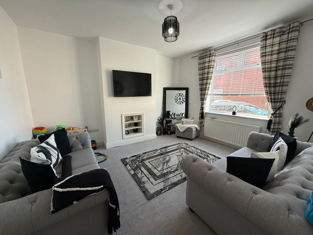 Property photo 2 of 13