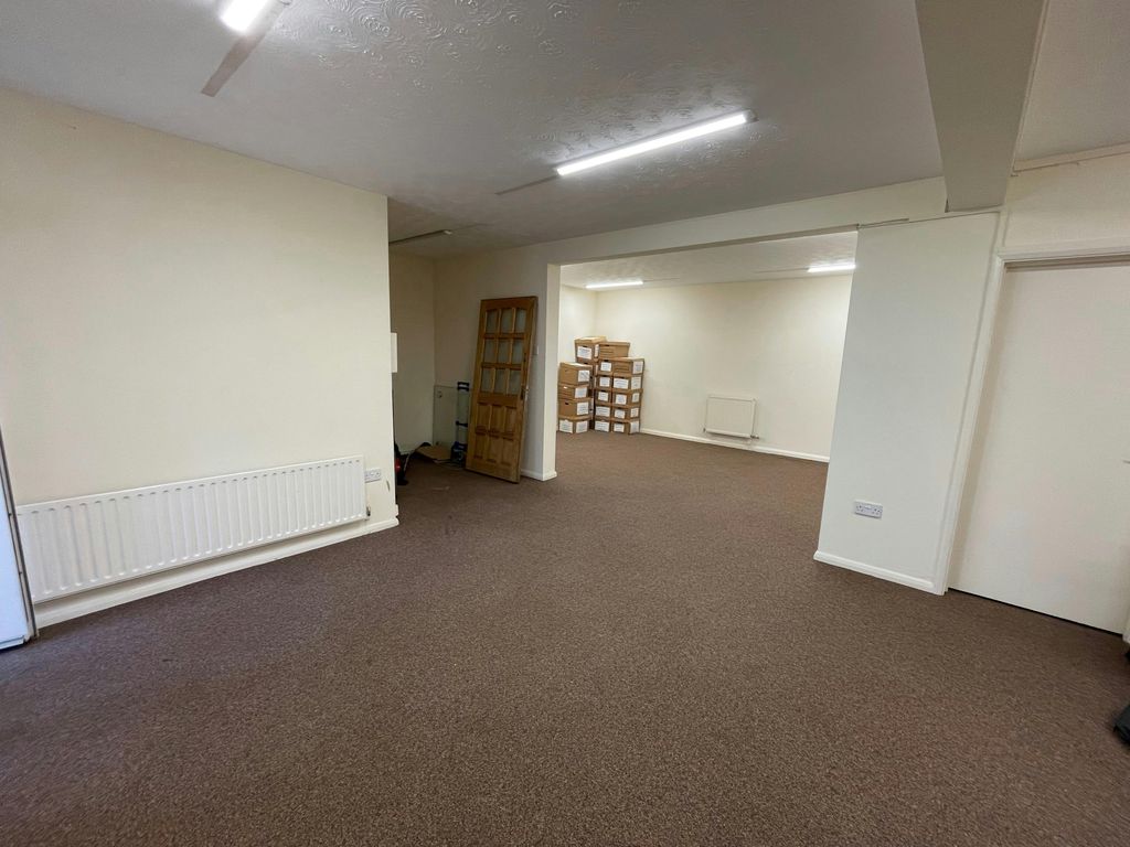 Property photo 2 of 11 Image 2