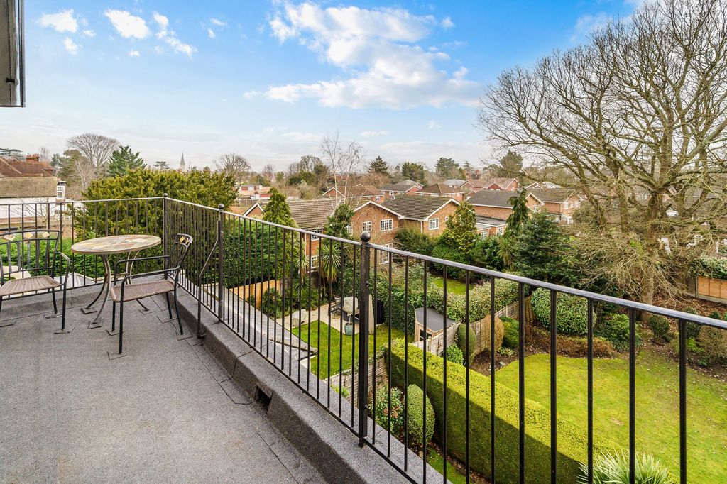 Property photo 3 of 7