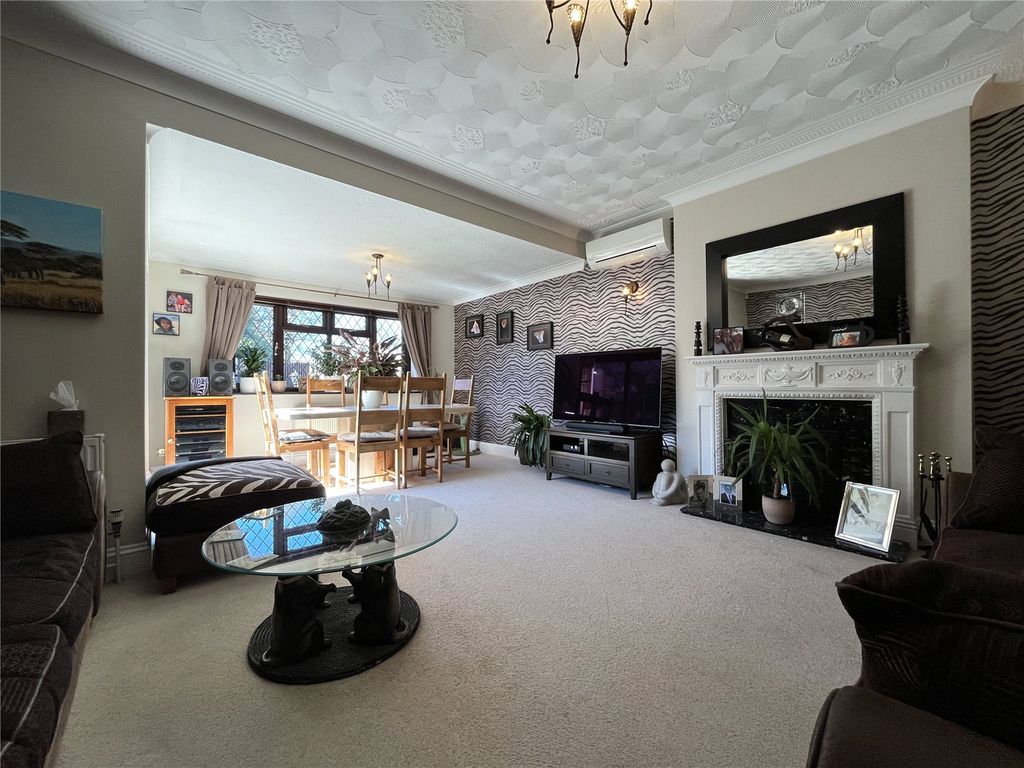Property photo 2 of 21 Picture No. 22