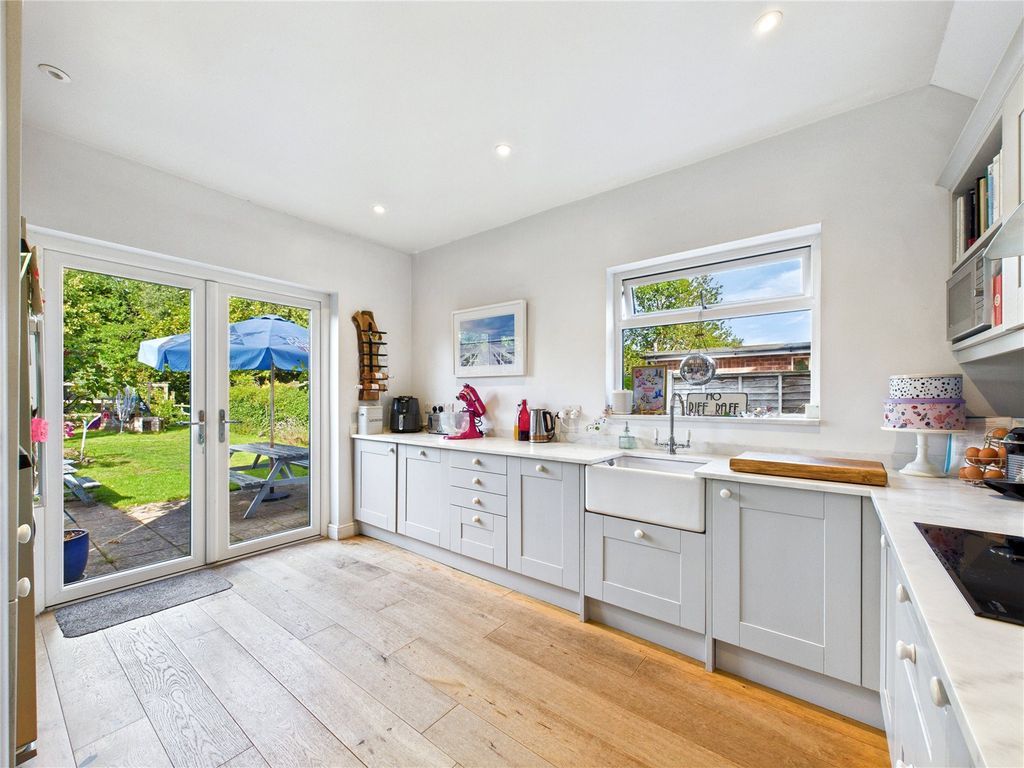 Property photo 2 of 13 2 - Picture No. 04