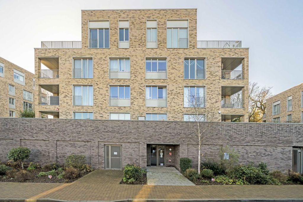 Property photo 1 of 7