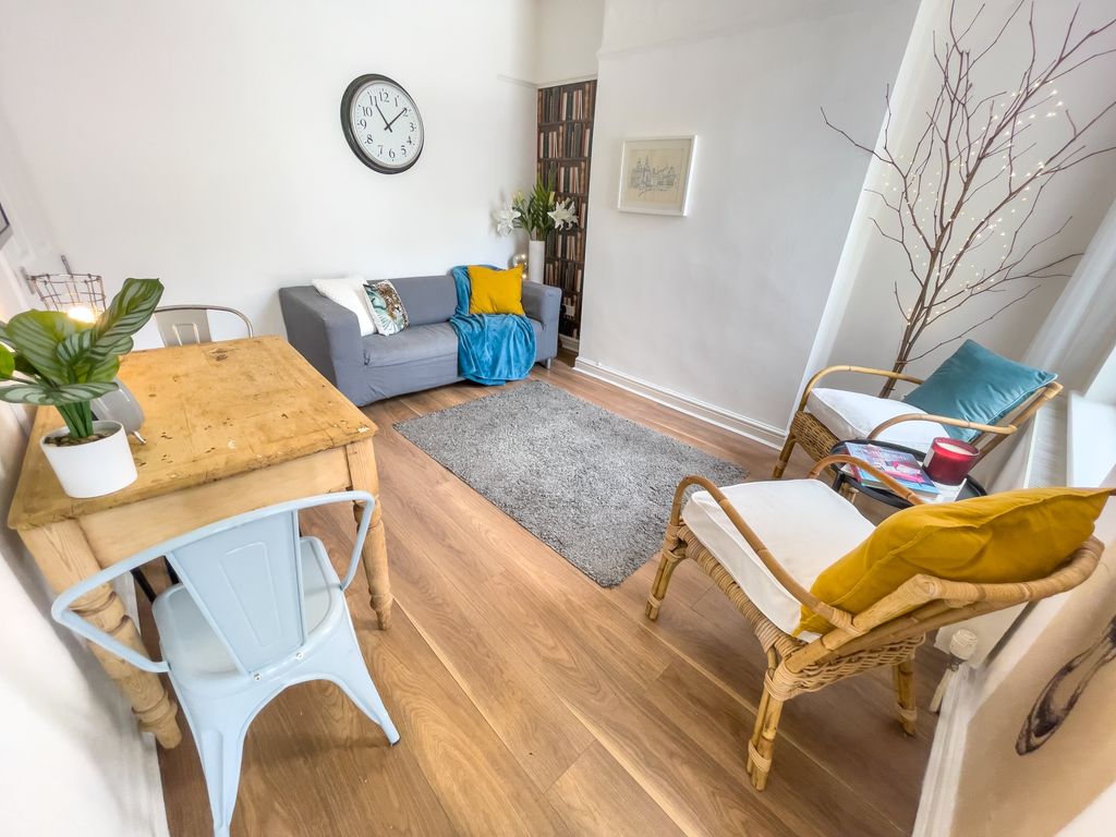 Property photo 1 of 11 Img_1516