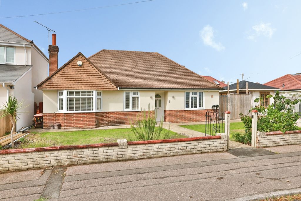 Property photo 1 of 18 Pbox-Img.Jpg