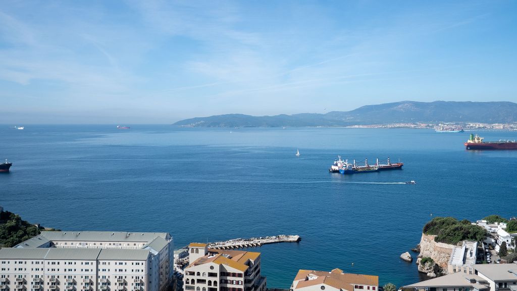 Property photo 3 of 27