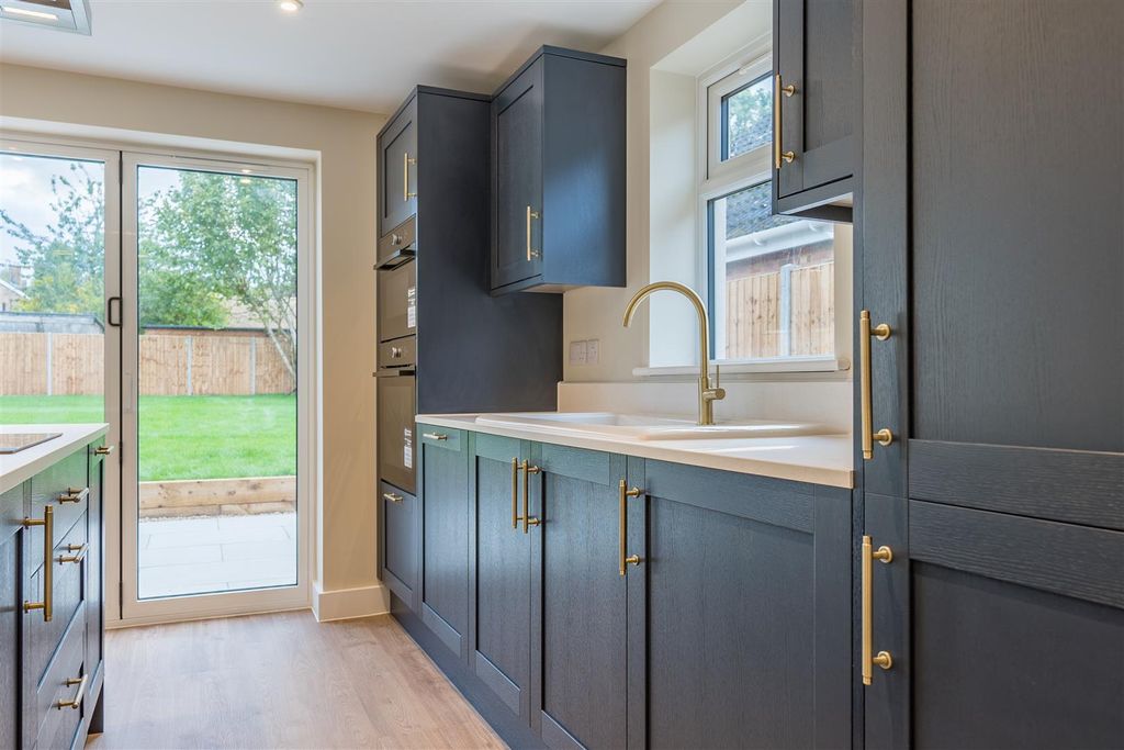 Property photo 2 of 22 Kitchen