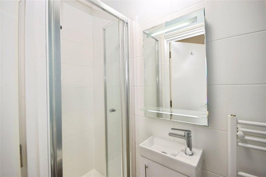 Additional image 10 of 3 bed flat for saleMarine Parade, Tywyn, Gwynedd LL36