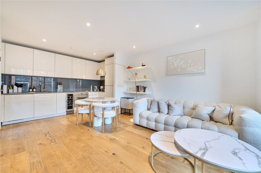 Property photo 3 of 16 Picture No. 08