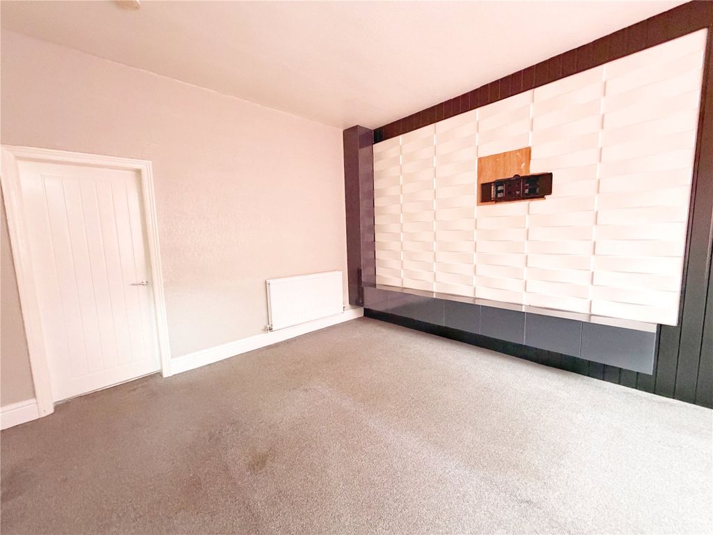 Property photo 3 of 13 Picture No. 05