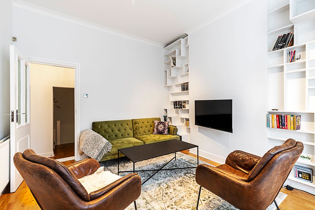 Property photo 1 of 25