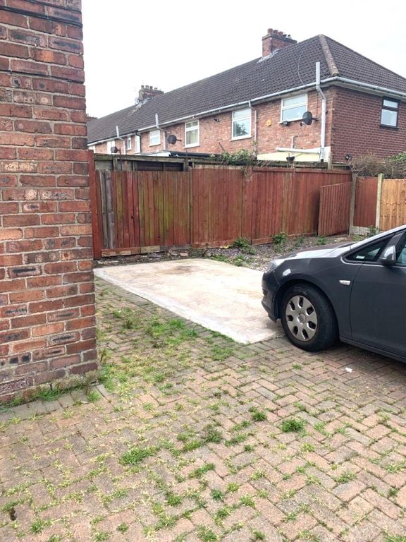 Property photo 2 of 18