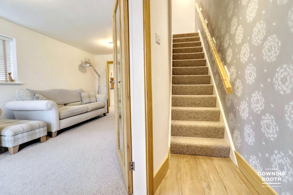 Property photo 2 of 24