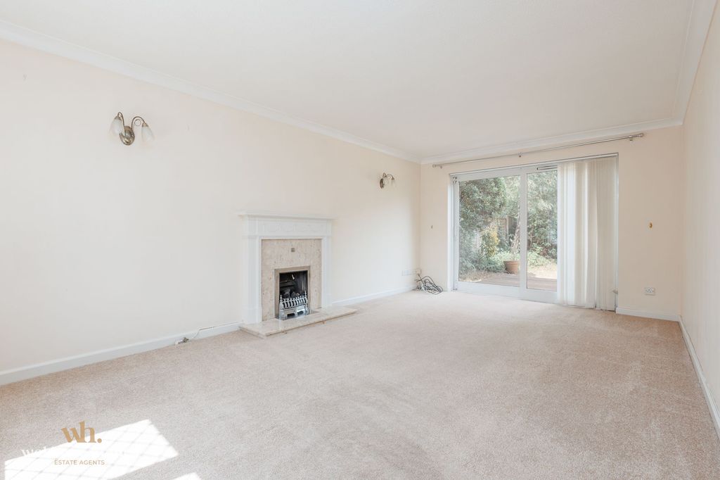 Property photo 3 of 26