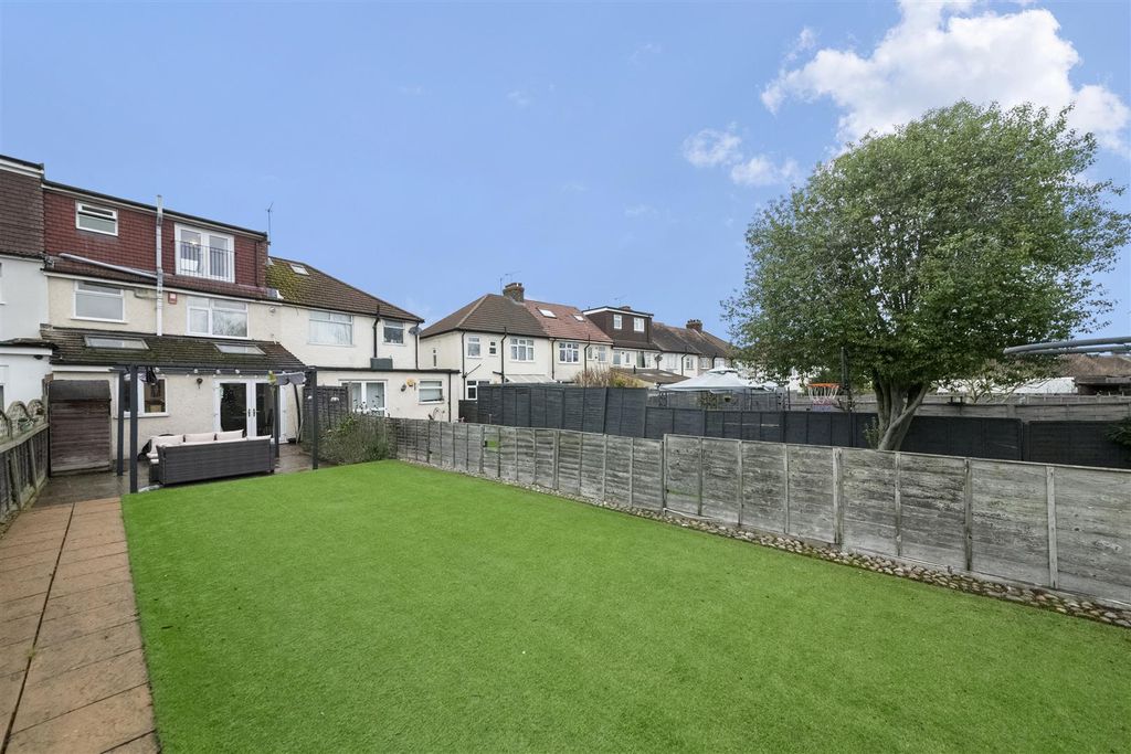 Property photo 3 of 20