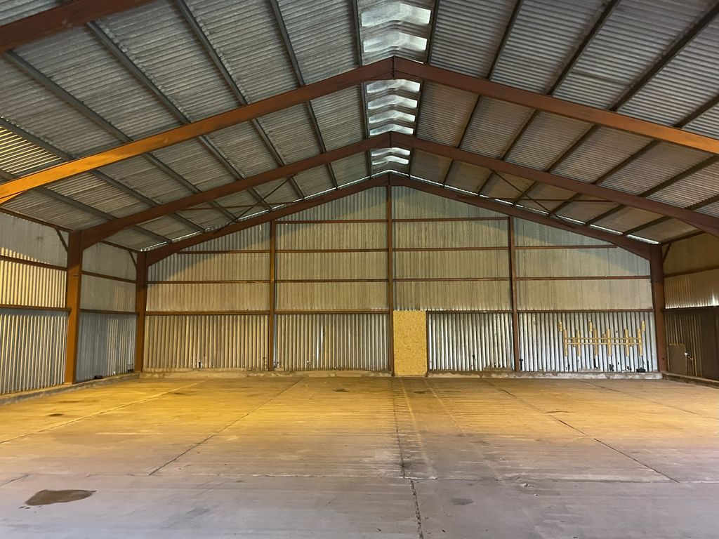 Property photo 3 of 4