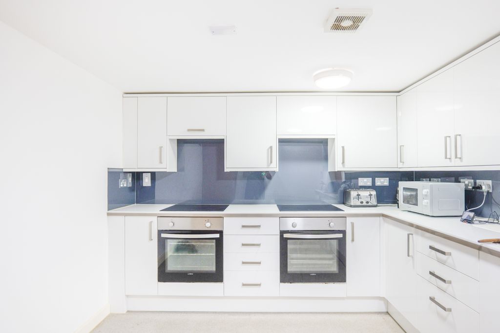 Property photo 2 of 50