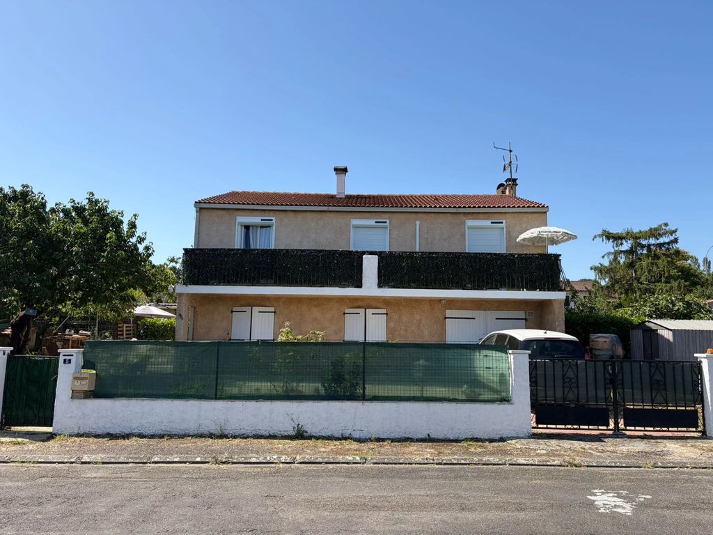 Property photo 1 of 16 Main Exterior View