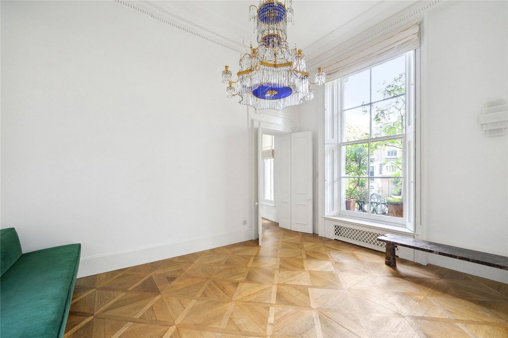 Property photo 2 of 12 Picture No. 02