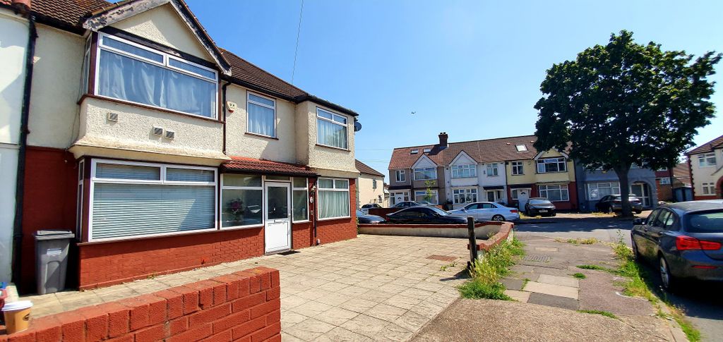 Property photo 2 of 24