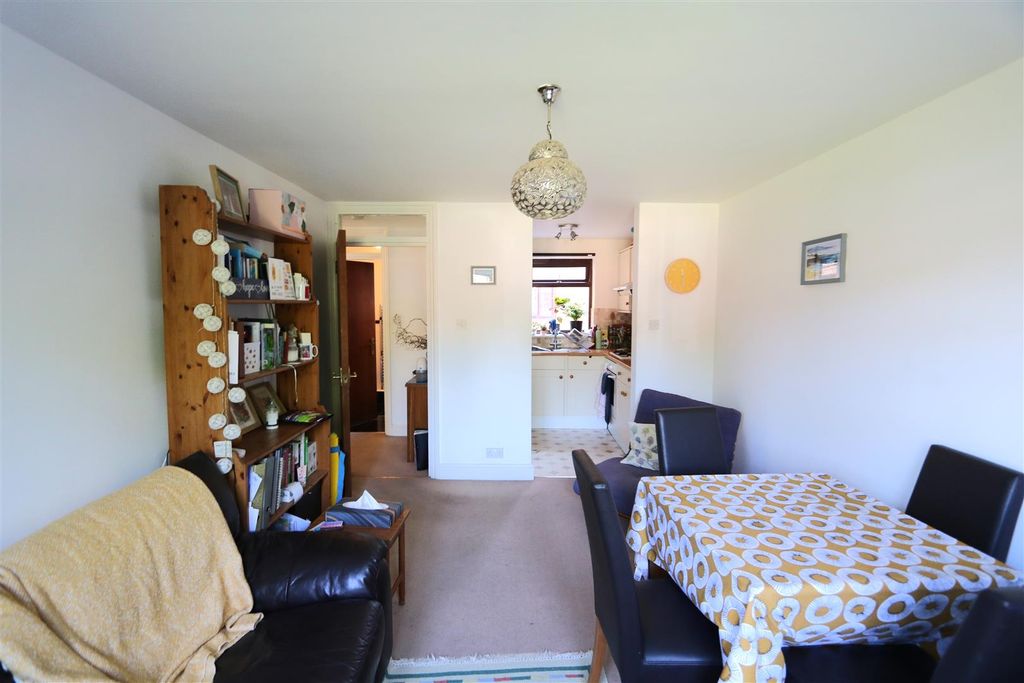 Property photo 3 of 10 Living Room 3.Jpg