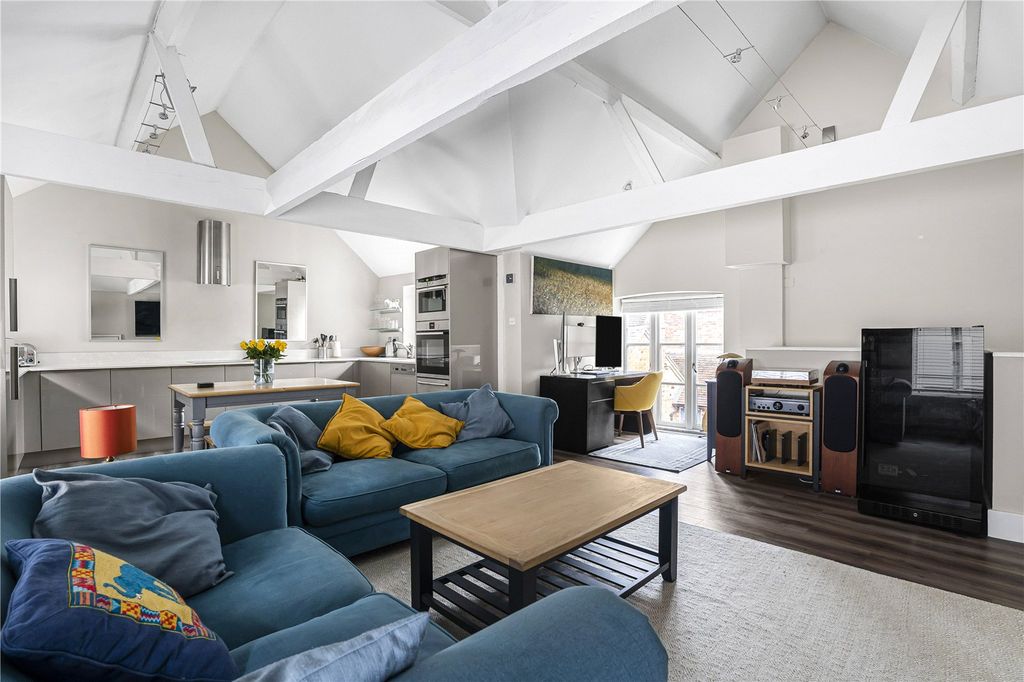 Property photo 1 of 21 Picture No. 04