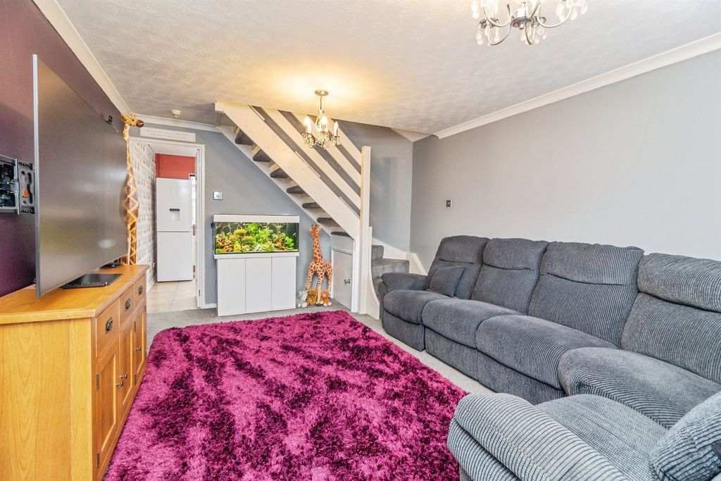 Property photo 2 of 12