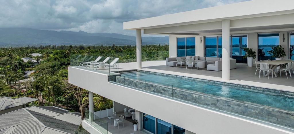 Property photo 3 of 36