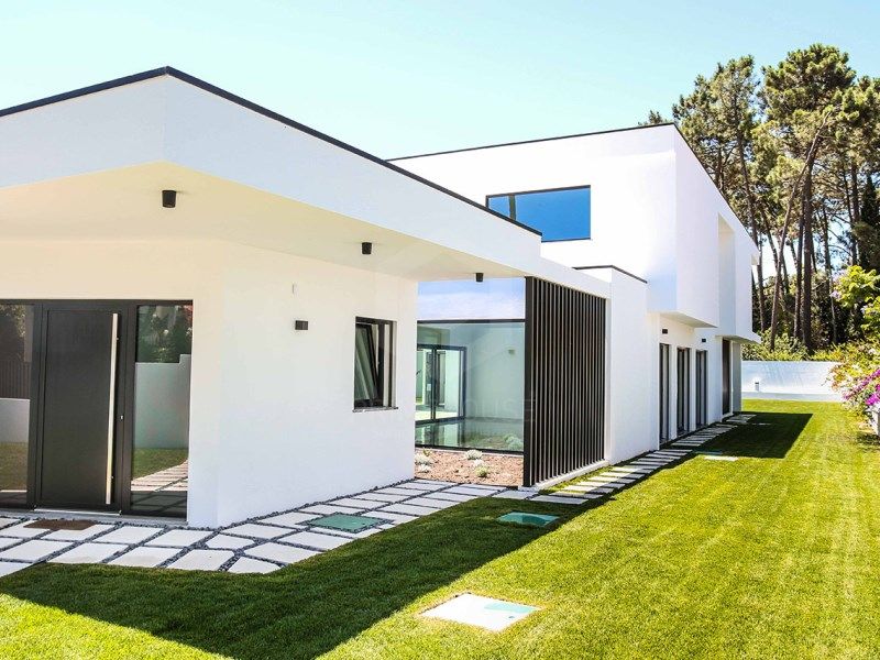 Property photo 1 of 26