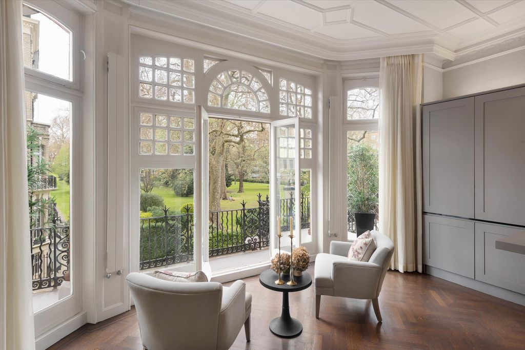 Property photo 2 of 11 Image