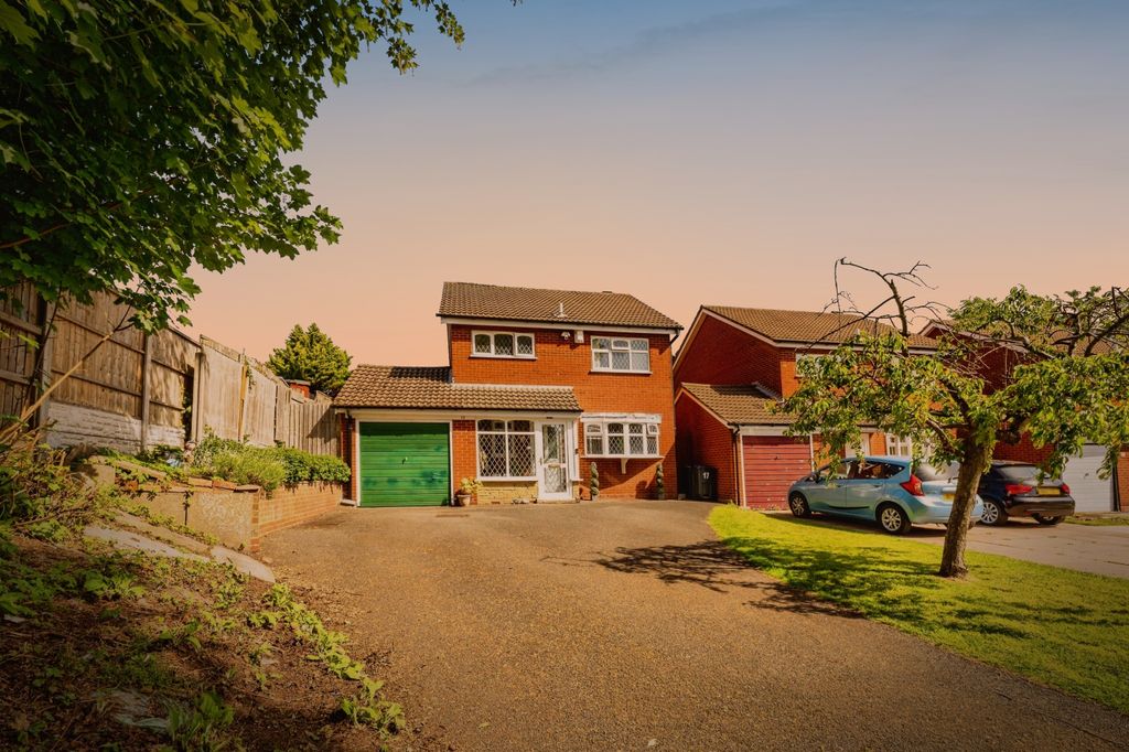 Property photo 2 of 31 1