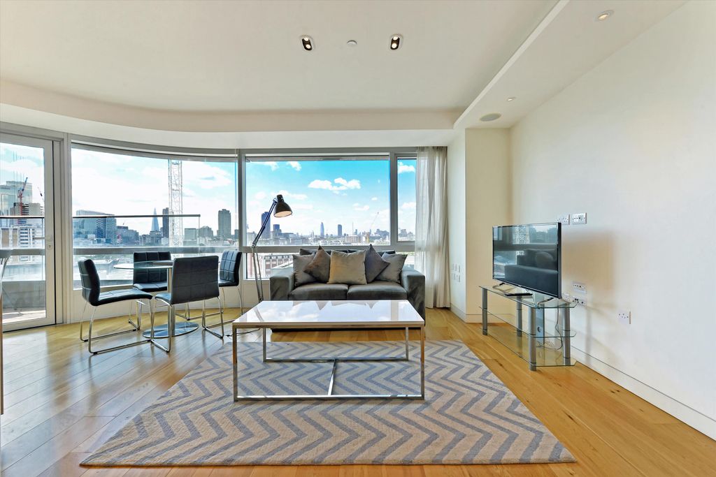 Property photo 3 of 26 Image