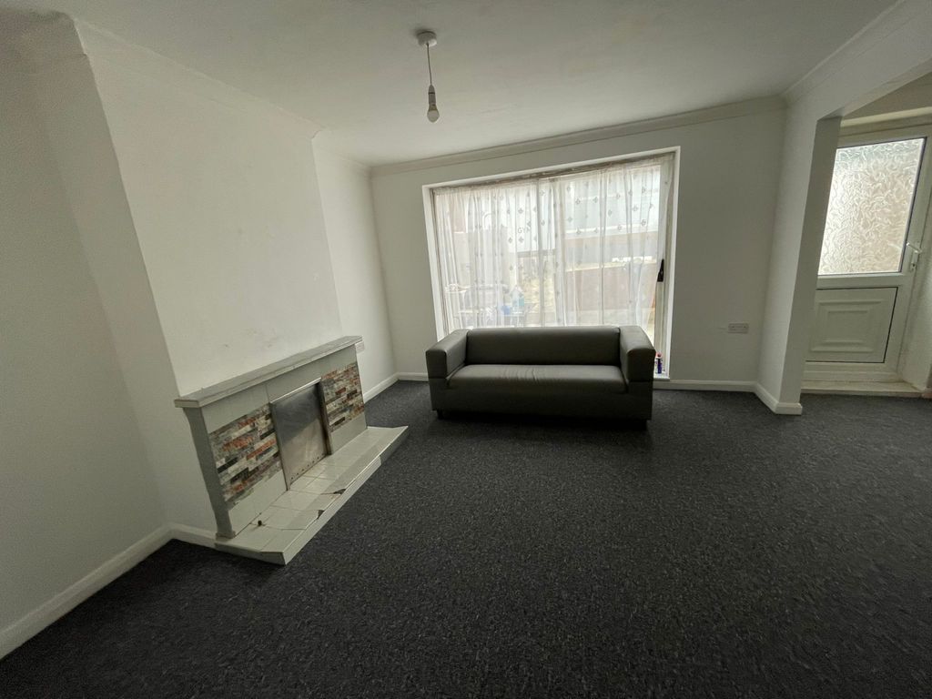 Property photo 3 of 13 Gallery